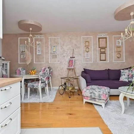 With Parking Space - 27490 Makarska